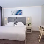 Belvedere With Heated Pool, Billiards, Media Room, Sea Views,10 Pax אומיס