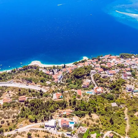 Belvedere With Heated Pool, Billiards, Media Room, Sea Views,10 Pax Omiš