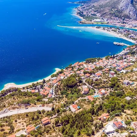 Belvedere With Heated Pool, Billiards, Media Room, Sea Views,10 Pax Villa *