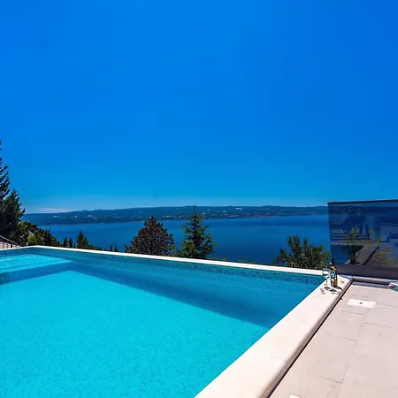 Belvedere With Heated Pool, Billiards, Media Room, Sea Views,10 Pax 奥米什